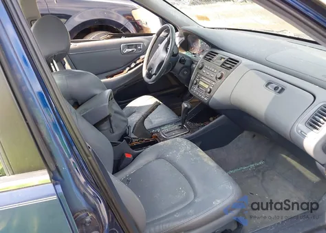 2001 Honda Accord 2.3 Ex из США, поврежденный, VIN 1HGCG66831A104813